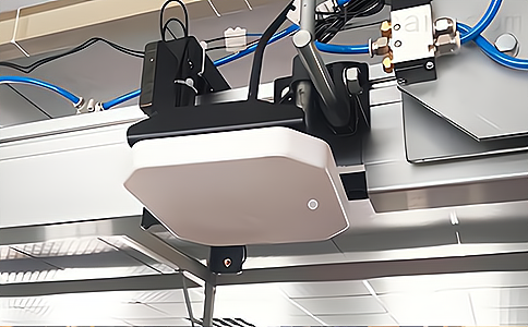 RFID超高頻抗金屬標(biāo)簽UT9795應(yīng)用于智能制造工業(yè)產(chǎn)線